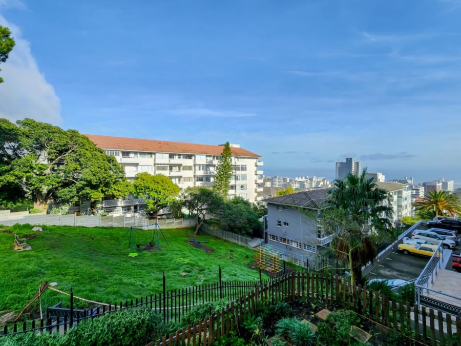 To Let 2 Bedroom Property for Rent in Sea Point Western Cape